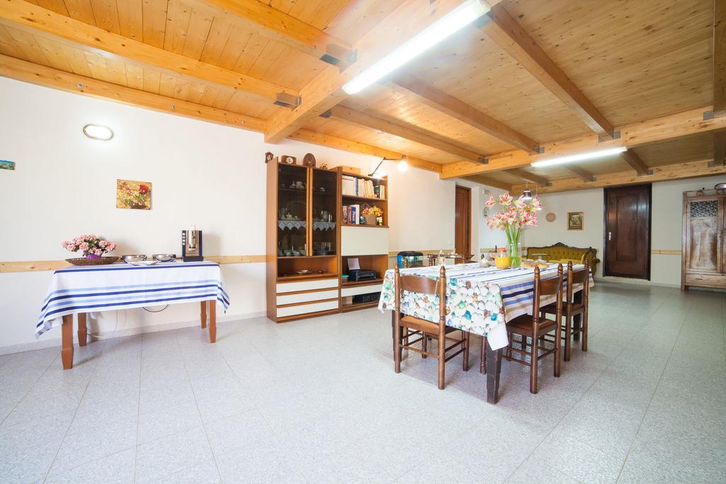 Acqua Di Mare Bed & Breakfast Locogrande Exterior photo