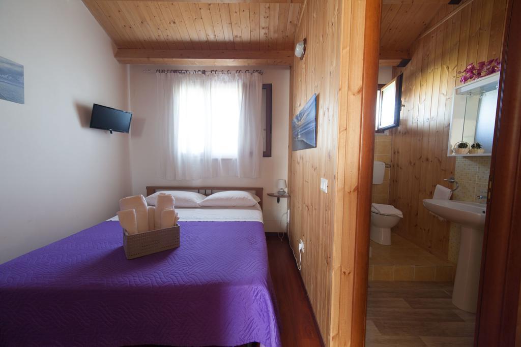 Acqua Di Mare Bed & Breakfast Locogrande Exterior photo
