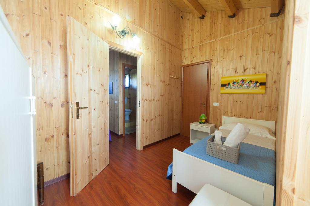 Acqua Di Mare Bed & Breakfast Locogrande Exterior photo