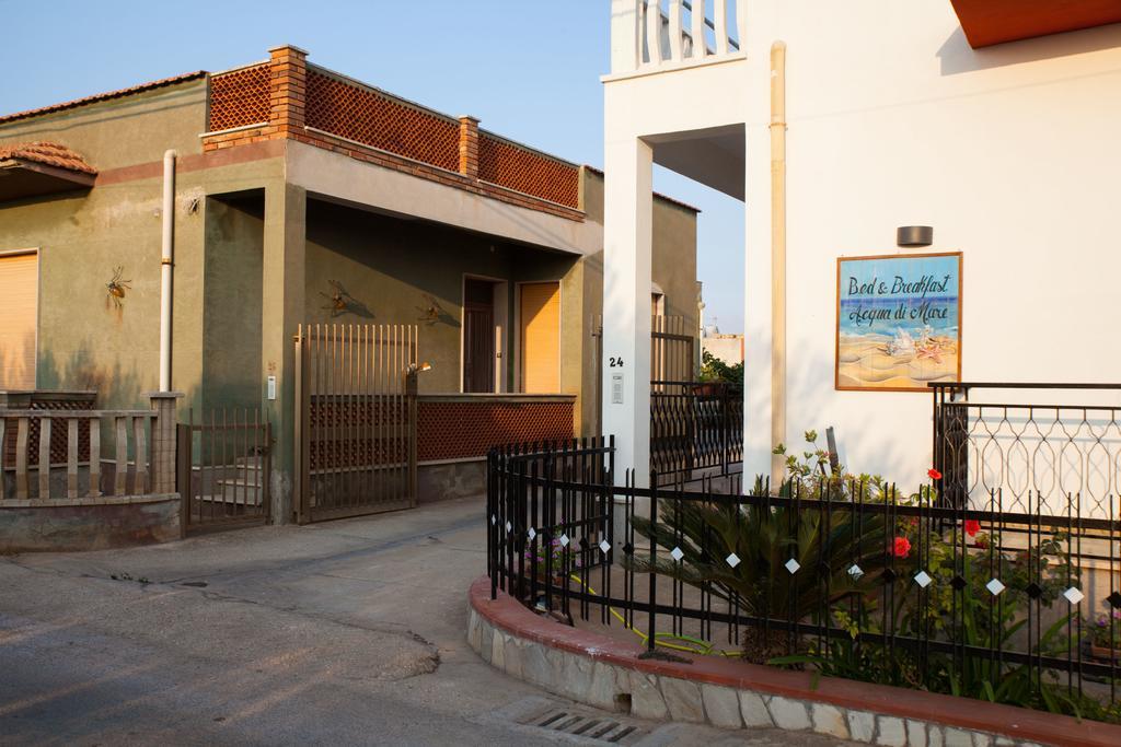Acqua Di Mare Bed & Breakfast Locogrande Exterior photo