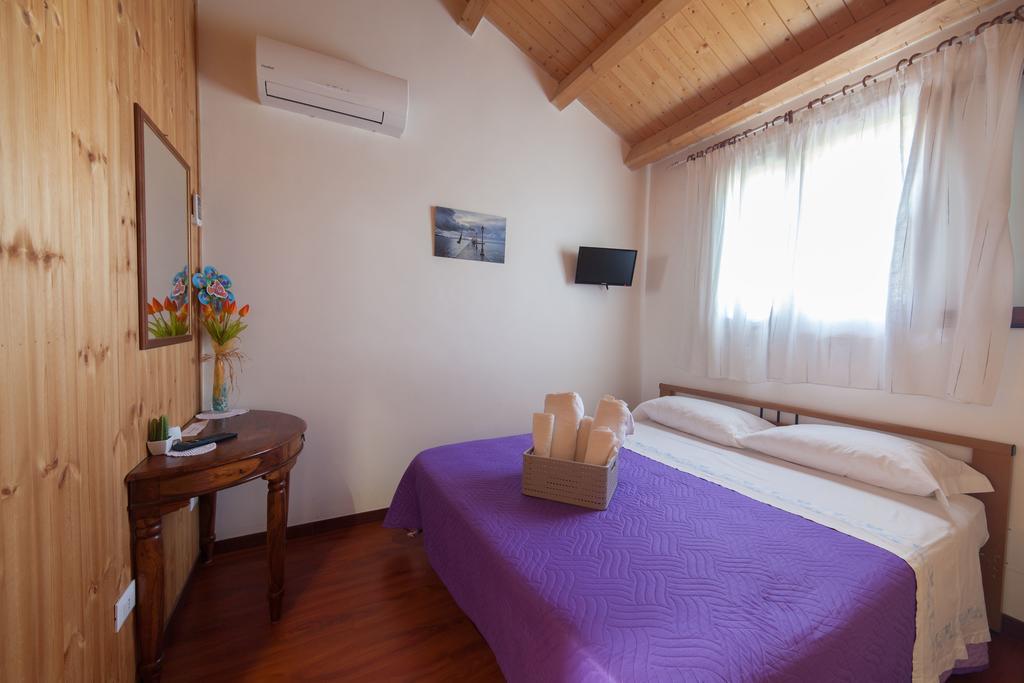 Acqua Di Mare Bed & Breakfast Locogrande Exterior photo