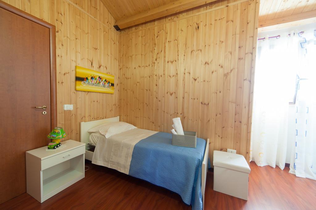 Acqua Di Mare Bed & Breakfast Locogrande Exterior photo
